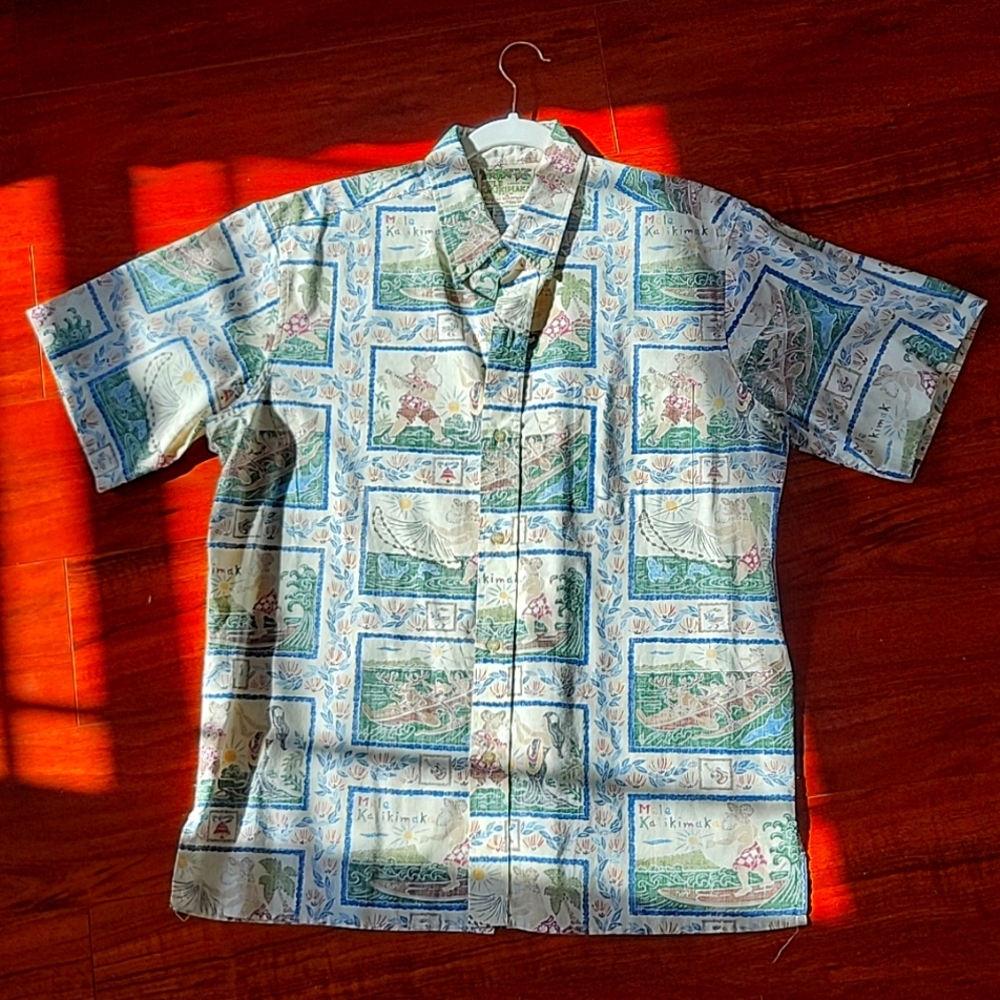 Reyn Spooner Hawaiian Traditionals limited issue Mele Kalilimaka shirt